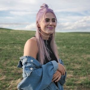 Meet your Posher, Jocelyn